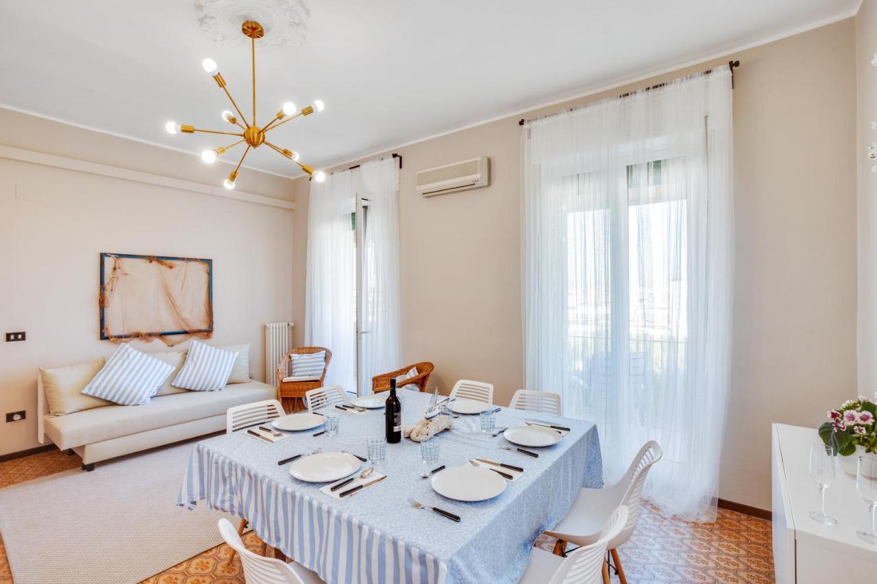 Rosamare Elegant Apartment โปลีญาโนอามาเร ภายนอก รูปภาพ