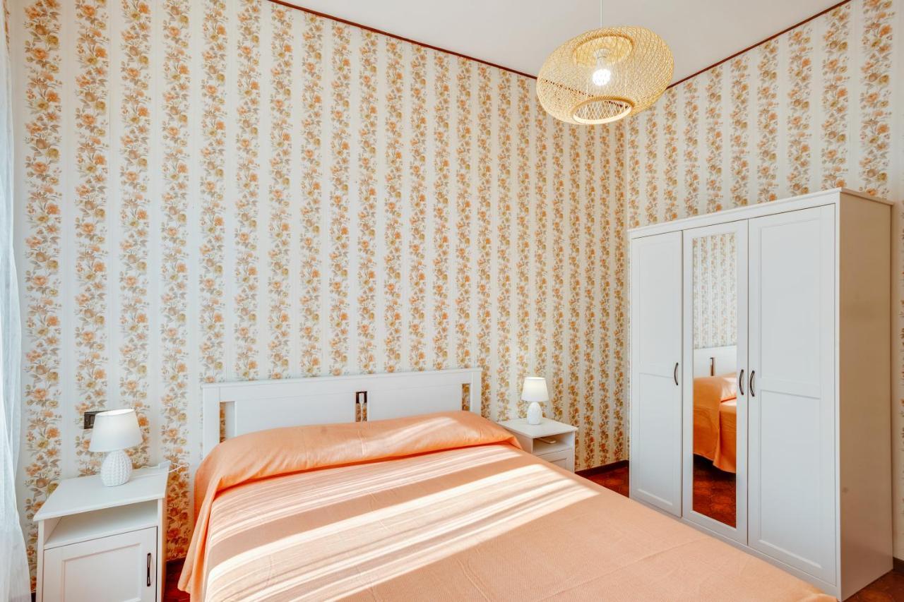 Rosamare Elegant Apartment โปลีญาโนอามาเร ภายนอก รูปภาพ