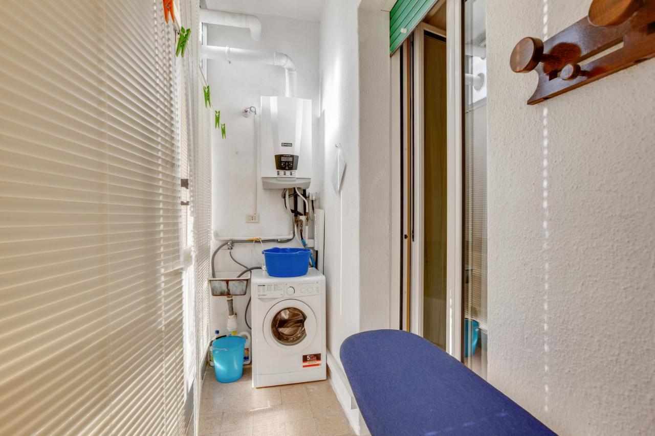 Rosamare Elegant Apartment โปลีญาโนอามาเร ภายนอก รูปภาพ