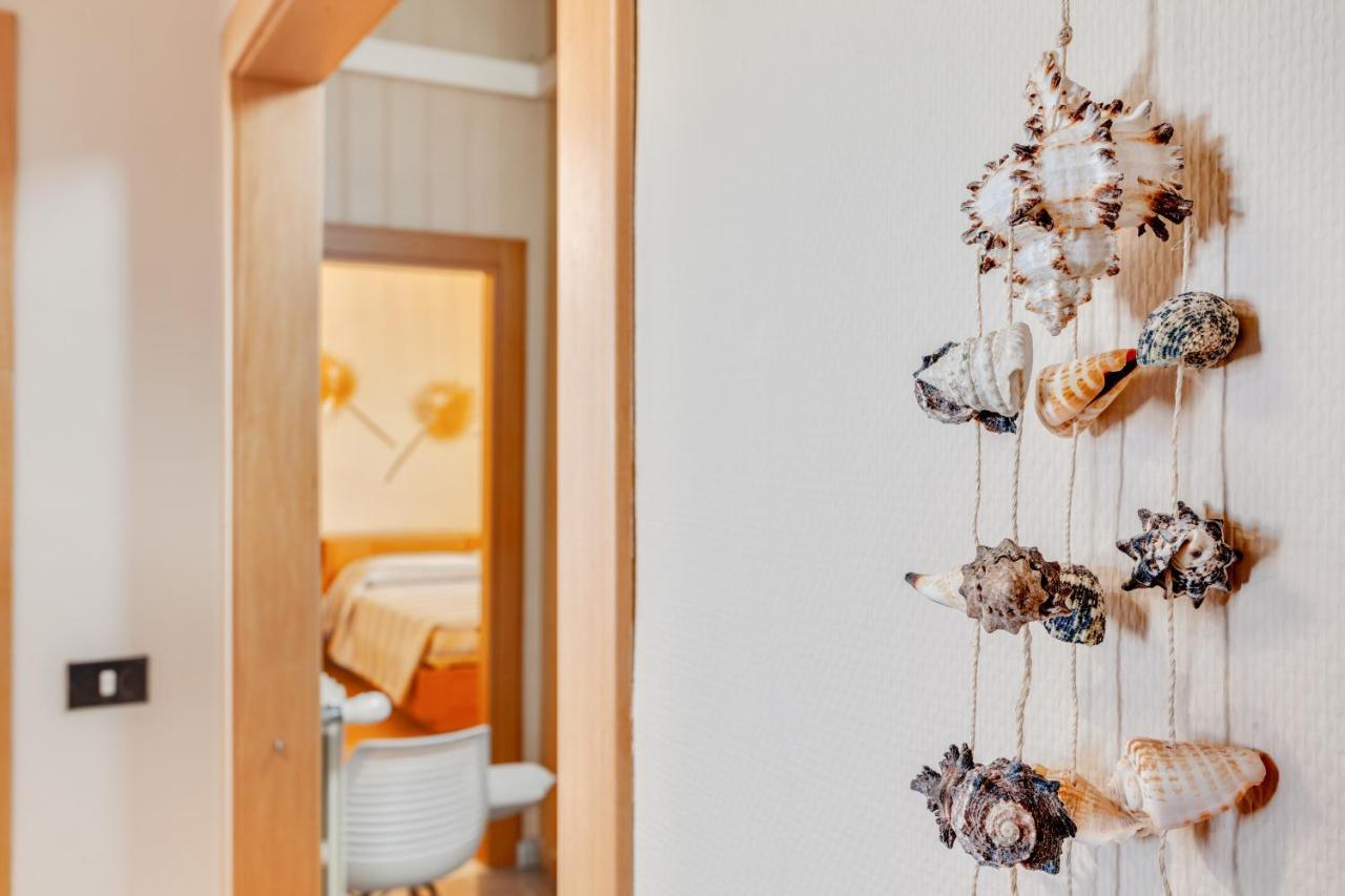Rosamare Elegant Apartment โปลีญาโนอามาเร ภายนอก รูปภาพ