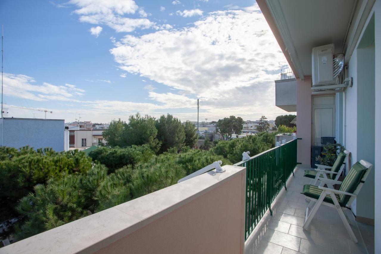Rosamare Elegant Apartment โปลีญาโนอามาเร ภายนอก รูปภาพ